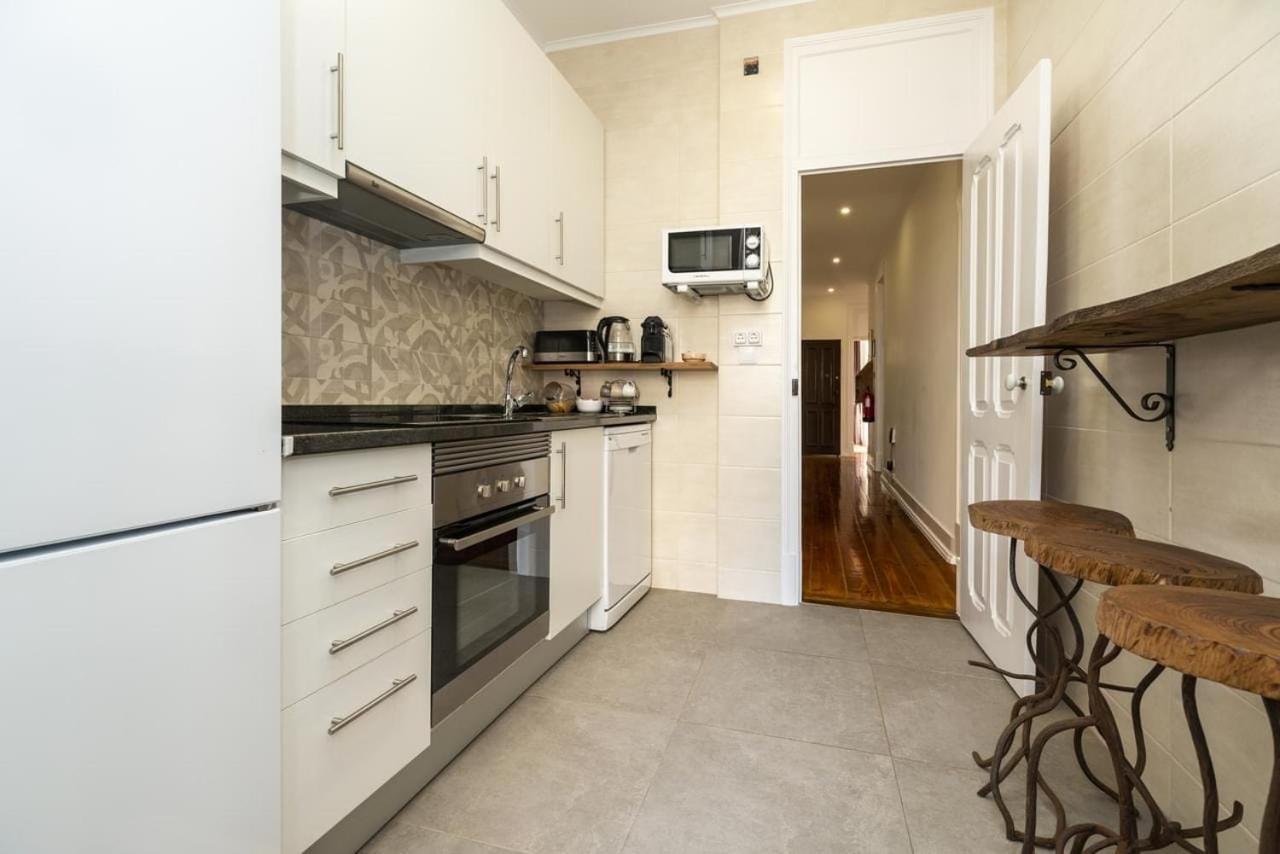 Retro M2 R4 - Lovely Double Room With Shared Bathroom Lisboa Exteriér fotografie
