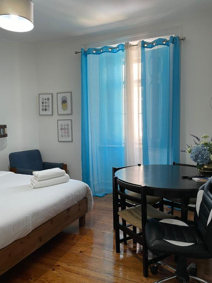 Retro M2 R4 - Lovely Double Room With Shared Bathroom Lisboa Exteriér fotografie